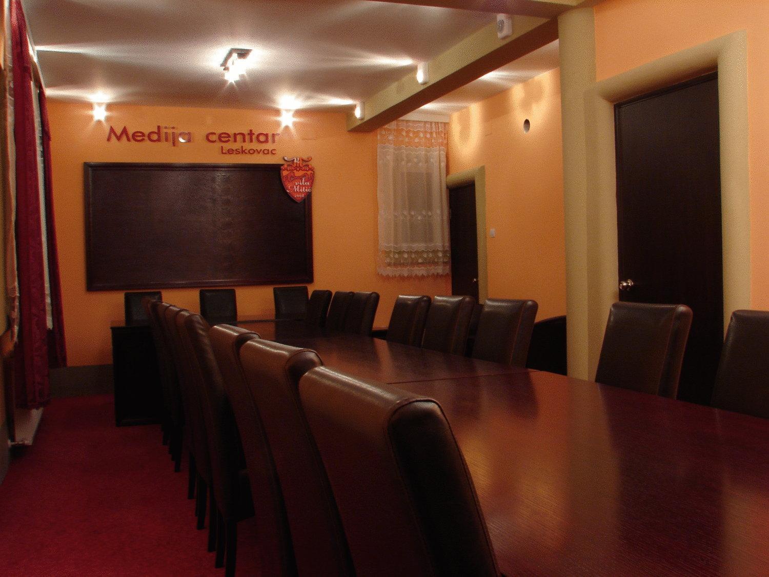Hotel Vila Mitic Luxx Spa Centar Leskovac  Exteriör bild