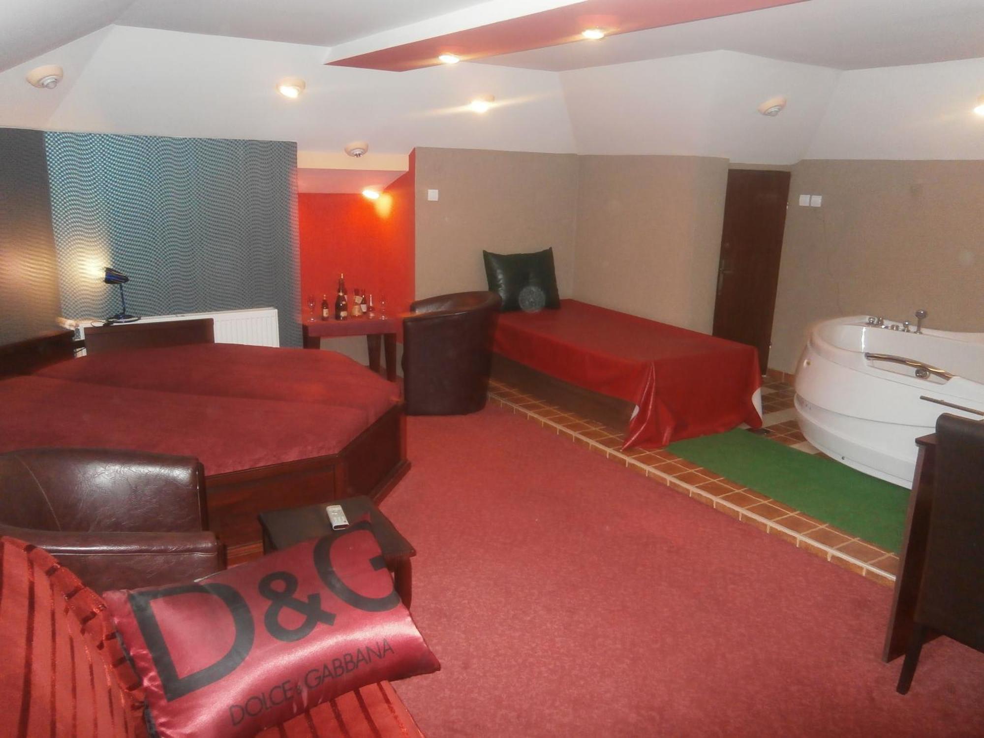 Hotel Vila Mitic Luxx Spa Centar Leskovac  Exteriör bild